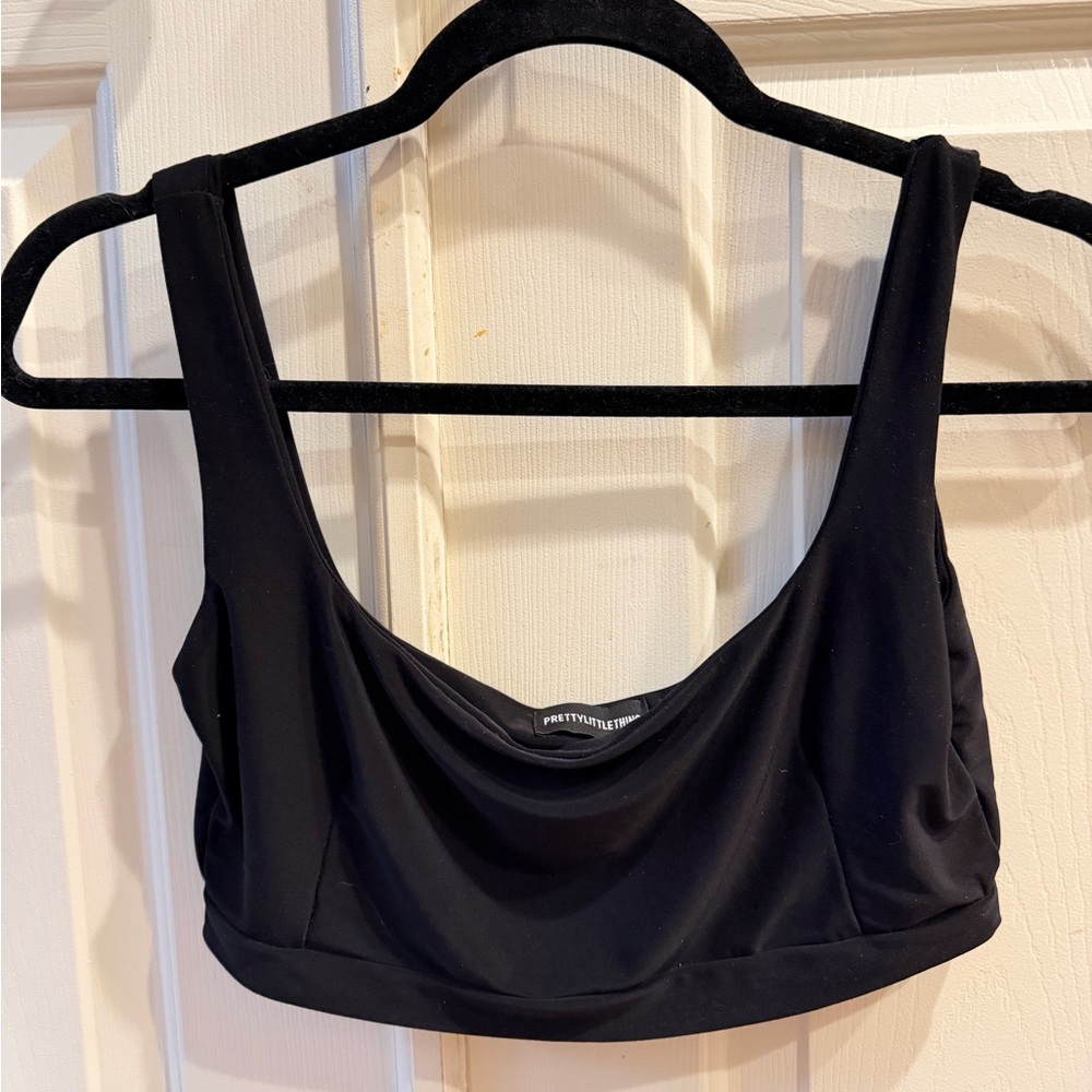 PrettyLittleThing Black Crop Top